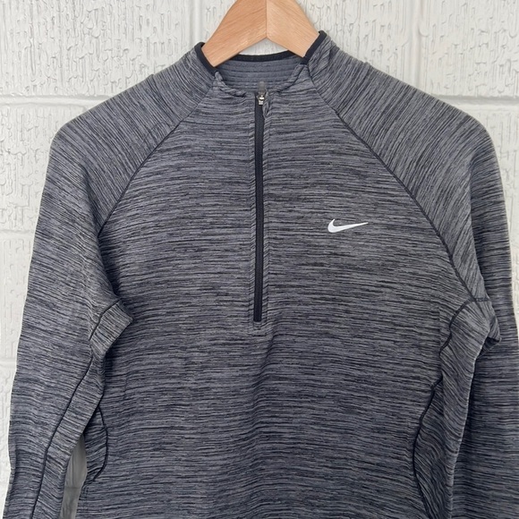 Nike Women’s Element Sphere Half Zip Pullover - Large - Picture 5 of 10